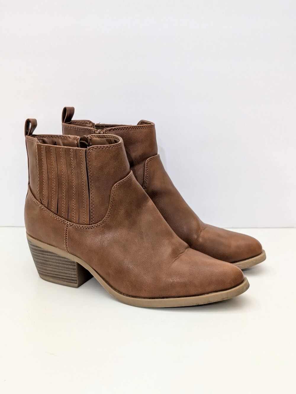 Old Navy Women Brown Faux Leather Western Ankle Boots Size 9 Booties Fall Casual